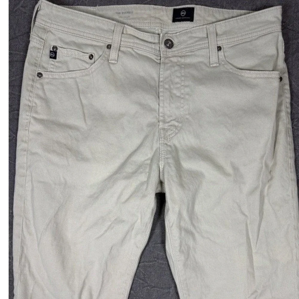 AG Adriano Goldschmied The Everett Slim Straight Pant Beige 33x32 1794SUDPBRPLTV